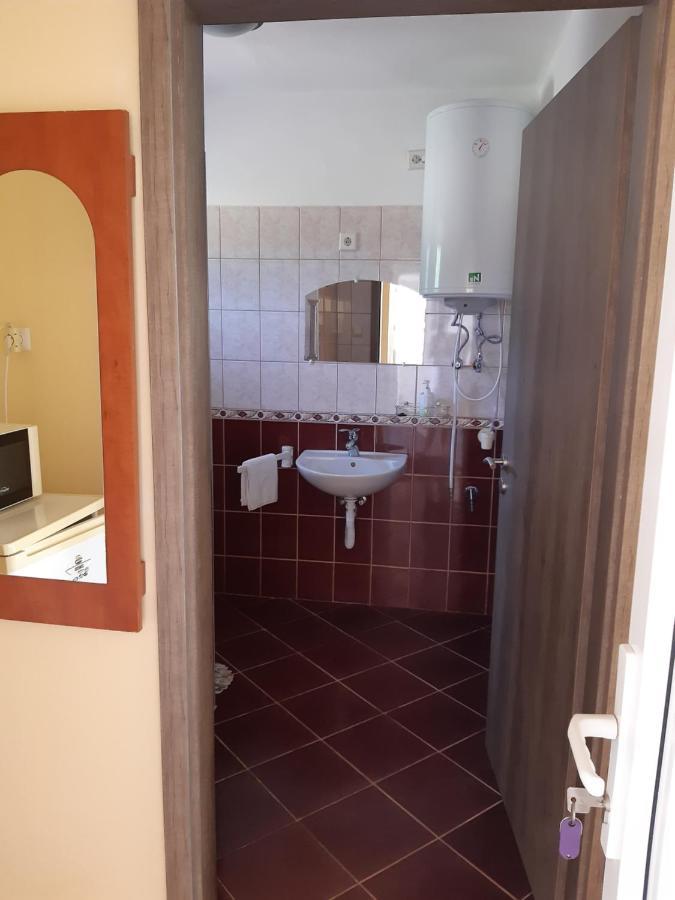 Helga Apartman Makó Exteriör bild
