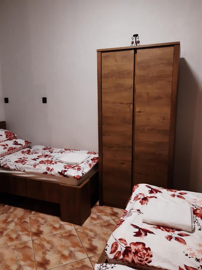 Helga Apartman Makó Exteriör bild