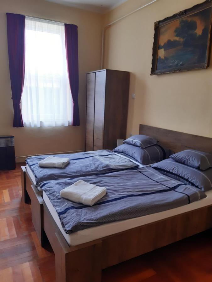Helga Apartman Makó Exteriör bild