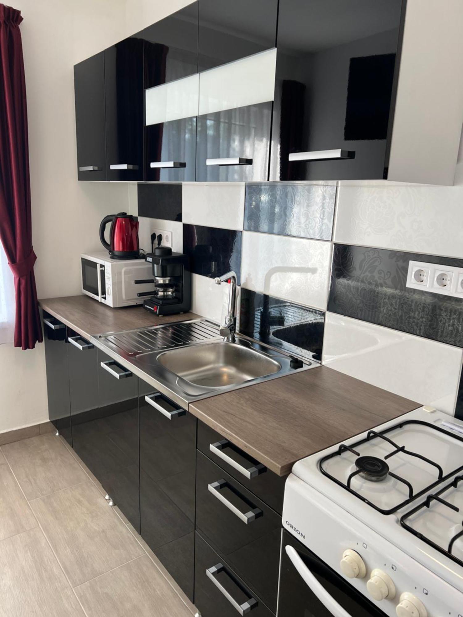 Helga Apartman Makó Exteriör bild