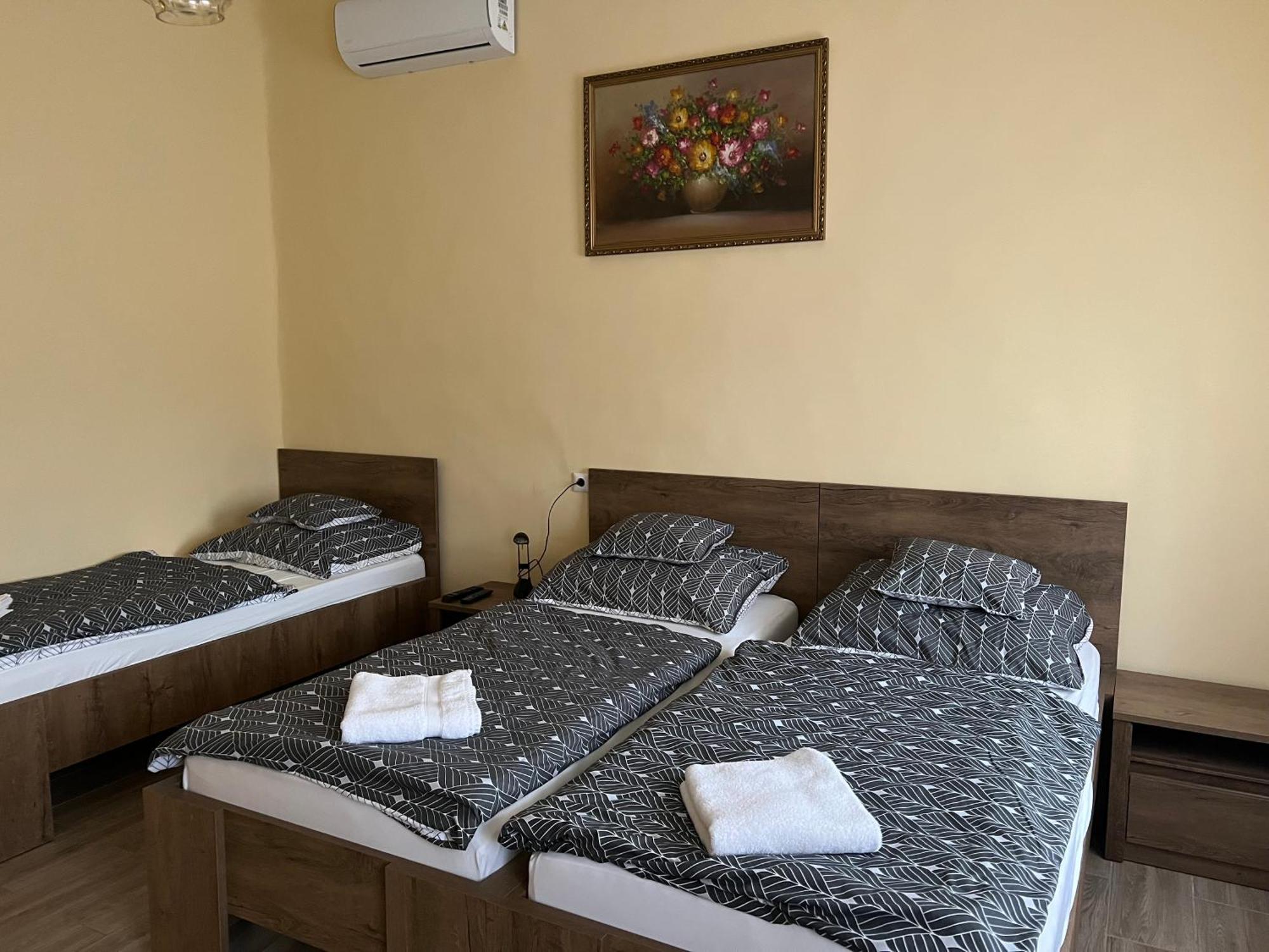 Helga Apartman Makó Exteriör bild