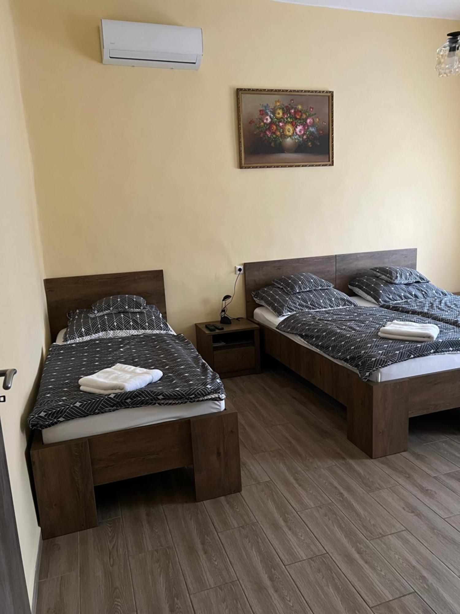Helga Apartman Makó Exteriör bild