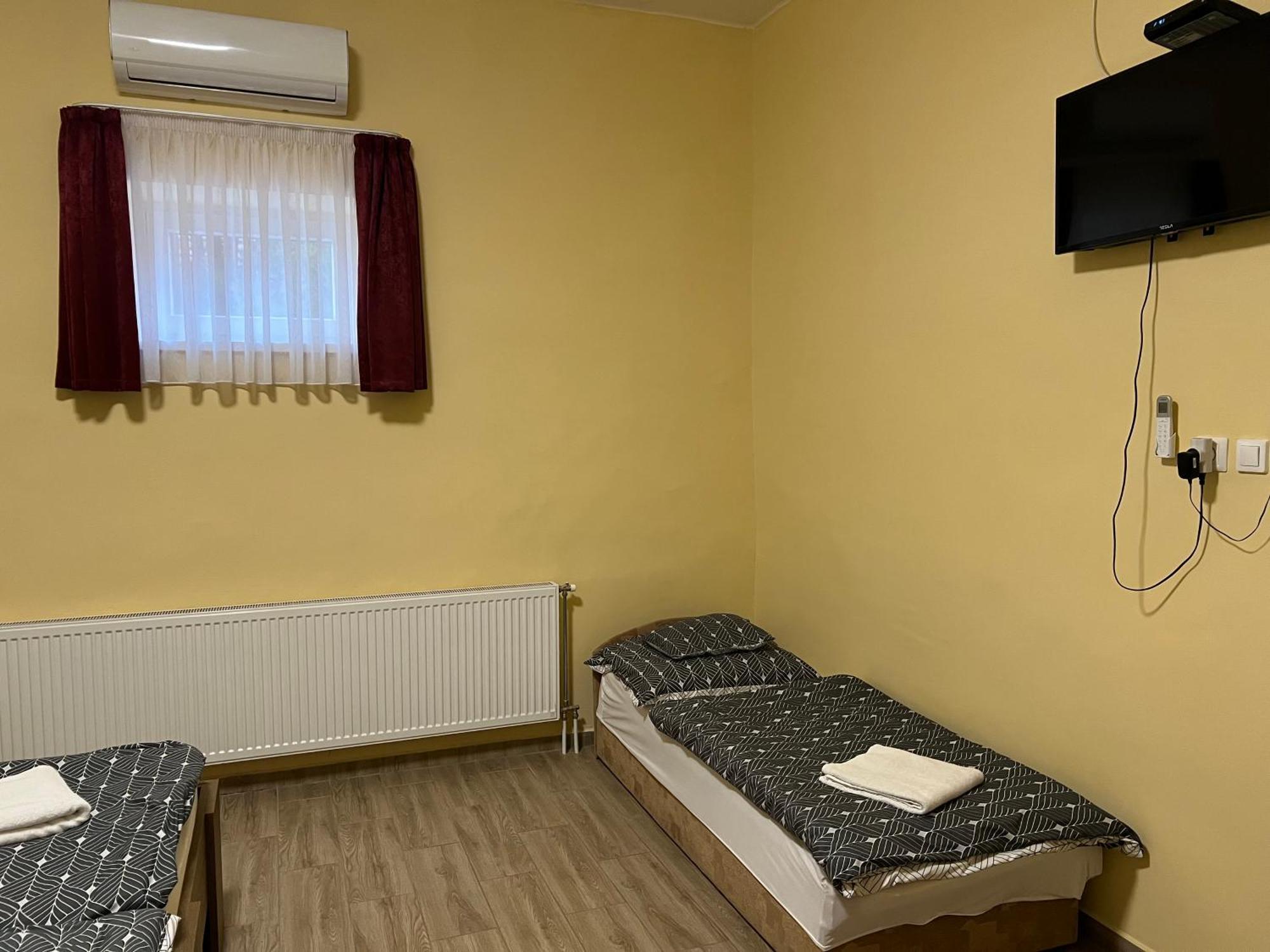 Helga Apartman Makó Exteriör bild