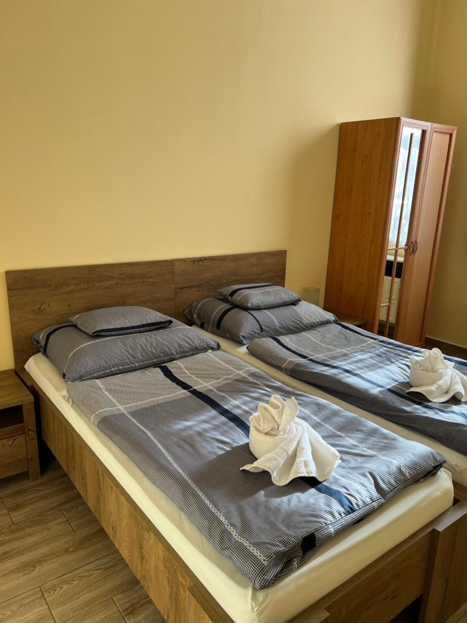 Helga Apartman Makó Exteriör bild