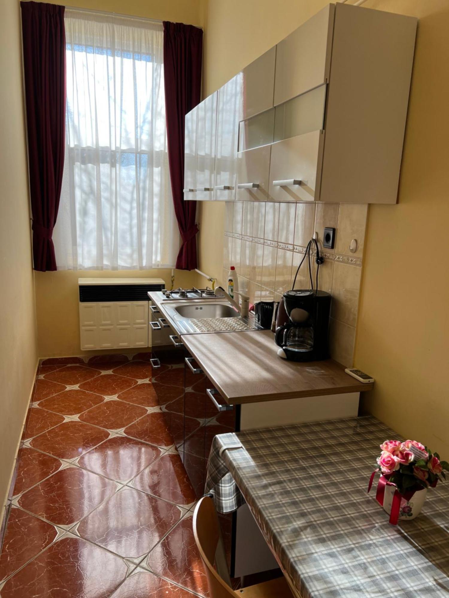 Helga Apartman Makó Exteriör bild